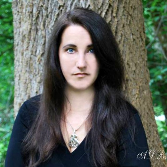 Meet your Posher, Ellen - Picture 1 of 1